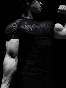 Men's Gothic Print Workout T-Shirt, High Elasticity Quick-Dry Breathable Fabric, Slim Fit Muscle-Defining, Ideal for Gym & Streetwear