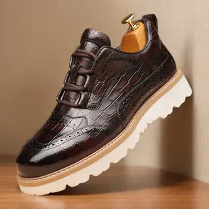 Men's crocodile-embossed brogue casual shoes with thick lug sole, comfortable lace-up walking shoes, durable business casual shoes60818