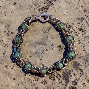 Erda | Aventurine Beads trapped in Chainmail | Full Persian 6-in-1 Chainmail