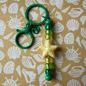 Green Star Keychain with Beads and Clasp - Perfect for Keychains and Accessories