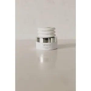 Illuminating Pom Delicate Jewelry Polisher