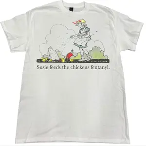 Vintage Style Susie Feeds the Chickens Fentanyl Meme Graphic Tshirt, Funny Animal Tee, Gift Shirt, Cotton Comfort Crewneck Top Basic Fit Casual Streetwear Womenswear Menswear