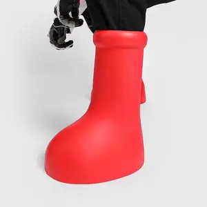 Fashion Red Boots Men Sneakers Men Cartoon Sneakers Round