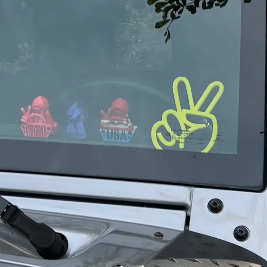 Wave Buddy - Dashboard hand Wave Buddy - Dashboard hand