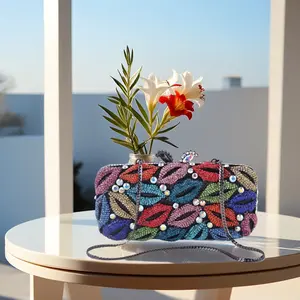 Lips Shaped Rhinestone Clutch Luxury Metal Crystal Evening Bag for Women Handbag Purse for Evening Party Cocktail