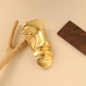 Figure Face Mask Brooch - Vintage Minimalist Metal Brooches Women Men