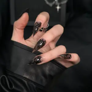 Handmade Smoke Gradient Cat Claw Nails, Short Glossy Nail Polish, Gothic Dark Style, European and American Nails, Single Item