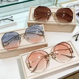 3-Pack Women’s Metal Oversized Square Sunglasses, Vintage Y2K Trendy Chic Design, UV400 Protection Lightweight Eyewear, Perfect for Daily Wear, Beach, Travel, Street Style & Vacation Outfits