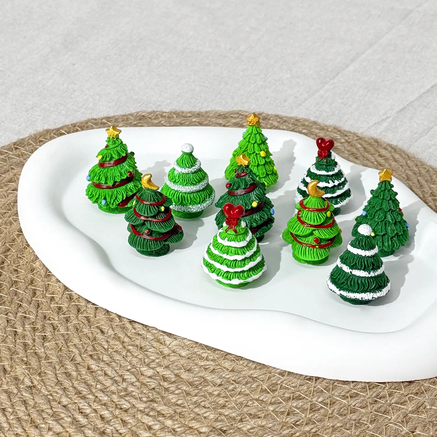 30-Piece Long-Lasting Resin Miniature Trees Decoration Set - Multi-Functional Home Office Tabletop Decor, Modern Christmas Ornaments, Dollhouse Figurines