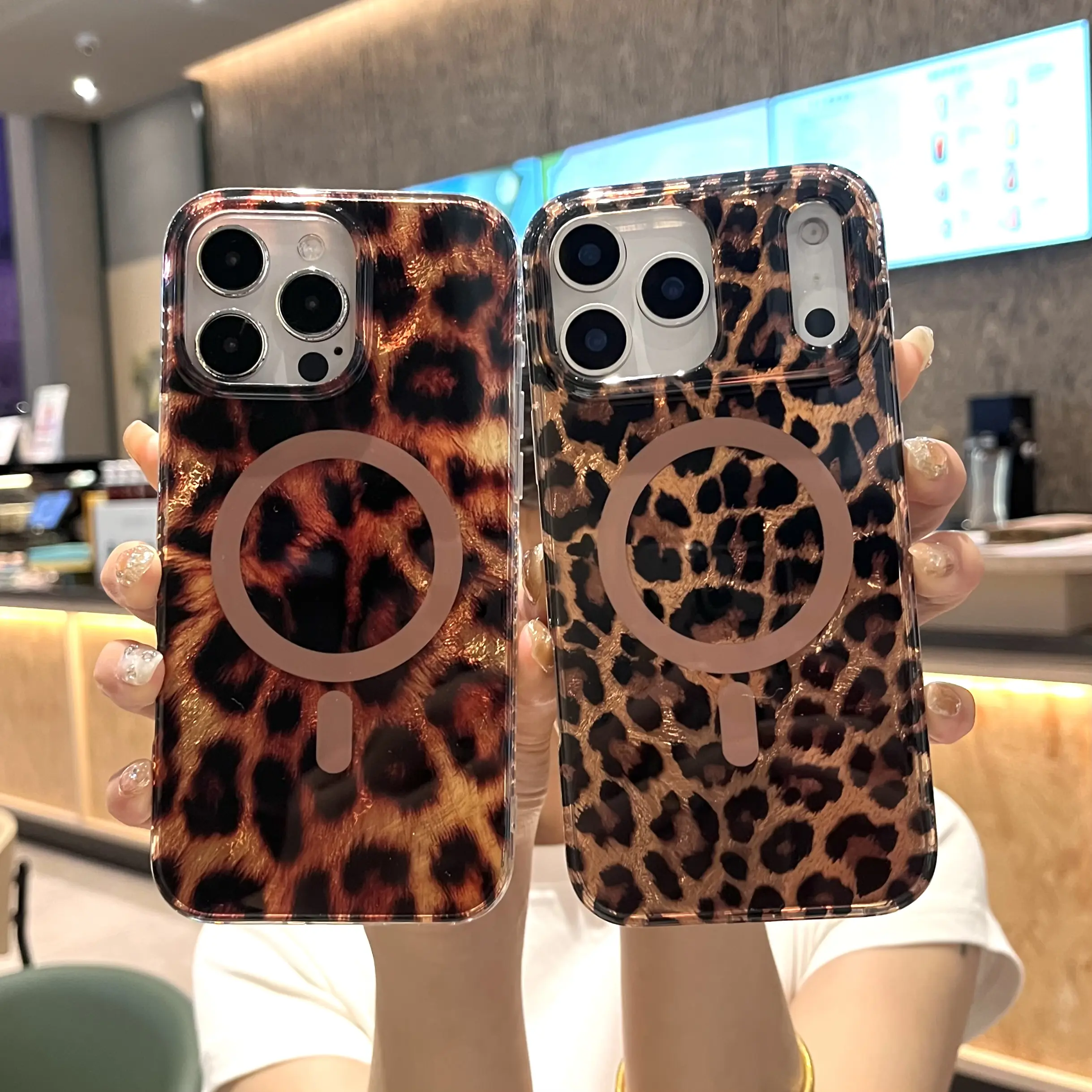 iPhone 17 Pro Max Fit Phone Cover Casing - Stylish Leopard Cheetah Animal Print, Cute Sparkle Glossy Shockproof Protective Cellphone Cover, Shockproof Cellphone Accessory for Women, Accessories For Women