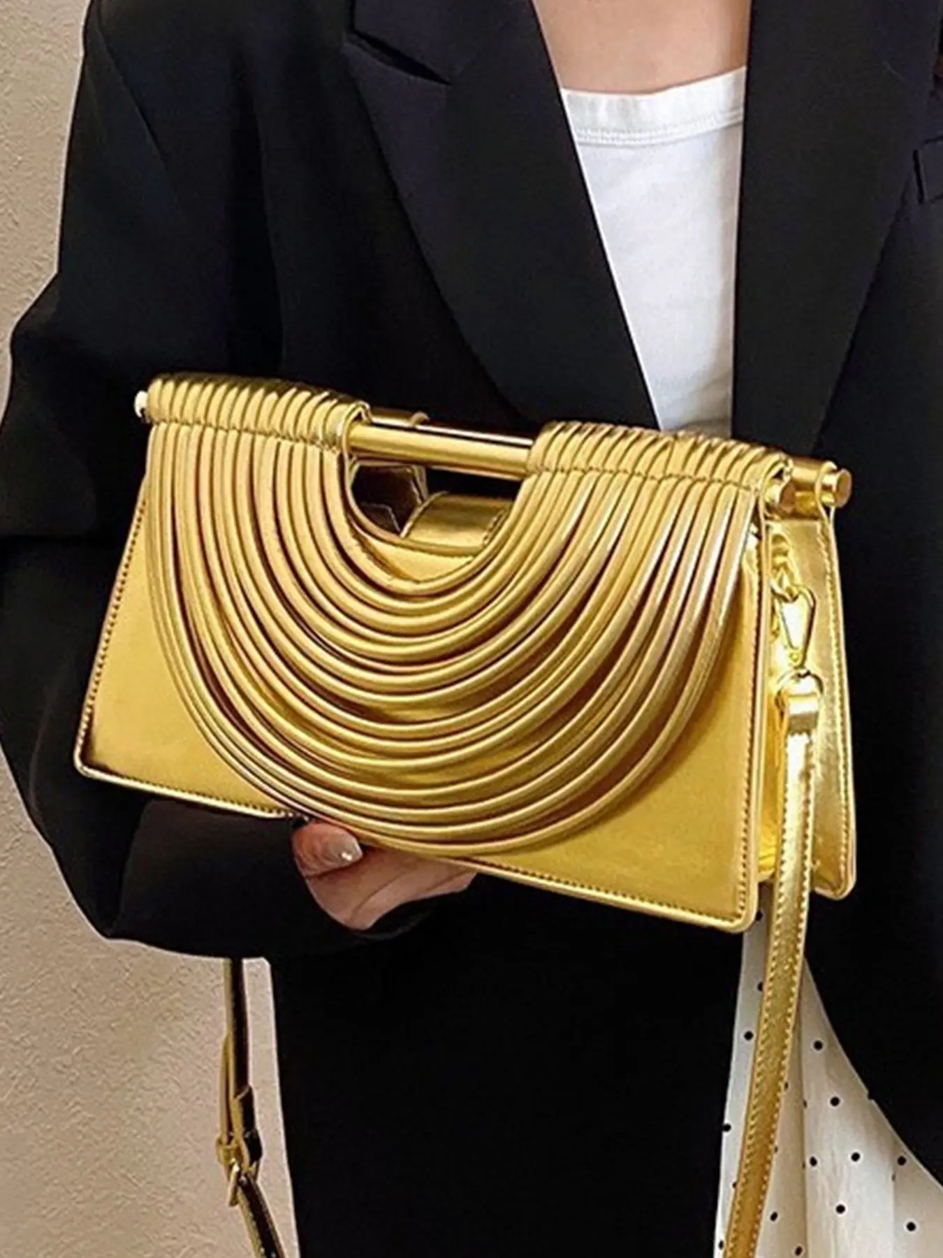 Golden crossbody bag vintage evening bag Elegant woven rope Lamian Noodles bag, very suitable for wedding, commuting, party, open design, Pochette Crossbody Stylish Bag Stylish Crossbody Bags
