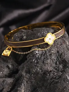 1pcs Stainless Steel Fashionable Bracelet Luxury Minimalist Design High Quality Polished Perfect For Daily Outfit Office Dating Party Best Gift For Girlfriend Bestie