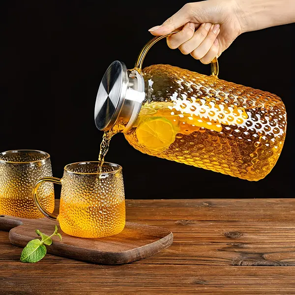 64 oz large-capacity iced tea pitcher with lid and handle; cold brew teapot; household water pitcher; iced tea/juice/coffee beverage pitcher; universal large-capacity iced tea pitcher with lid and handle for hotels, restaurants, and cafés; cold brew teapo