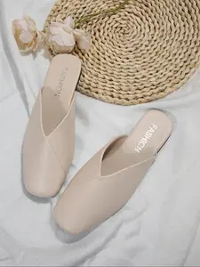 Women's Fashionable Solid Color Slip on Sandals, Casual Comfortable Flat Sandals for Summer, Lightweight Breathable Shoes for Daily Wear, Girl