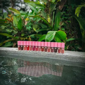 Creamy lip gloss