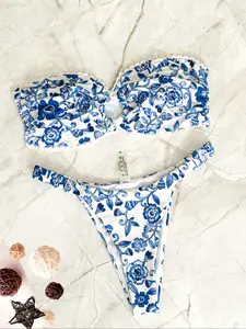 Two Counts Women's Sexy Summer Bikini Swimwear, Ditsy Floral Print Bandeau Swimsuit Set for Summer Vacation, Bikini Sets, Swimsuit for Women, Bathing Suits Women, Valentine's Day Gift, Summer Tummy Control Swimwear, Minimalistic Outfit, 2 Piece Sets Women