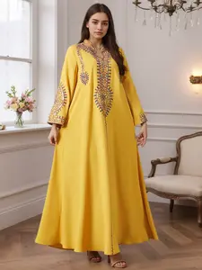 Elegant Muslim Women's Long Robe with Colorful Embroidery, Perfect for All Seasons, Stylish and Comfortable Clothing, Muslim Women Gowns