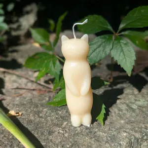 Handmade Unscented Cat-Shaped Candle - Natural Design, Un Perfumed Aroma Decor Decoration