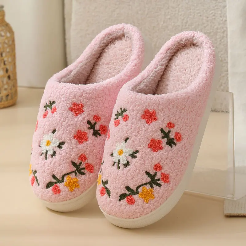 Women’s Cozy Floral Embroidered House Slippers, Warm Fuzzy Closed-Toe Indoor Shoes, Soft Plush Bedroom Slippers for Winter