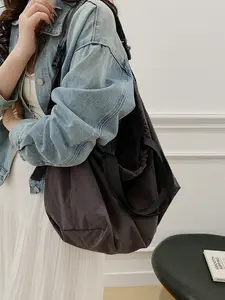 Women's Large Capacity Casual Tote Bag, Zipper Closure, Unlined Shoulder Crossbody Bag, Suitable for Daily Commute & Shopping