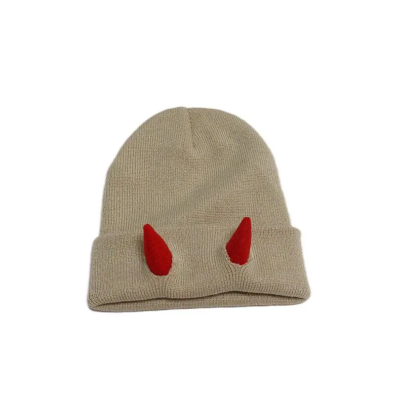Khaki hat with red horns