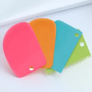 Flexible Fondant Scraper Tool: High-Temp Anti-Stick Baking Utensil, 4-in-1 Cake Icing Smoother, Professional Anti-Mold & Easy-Clean Design. Must-Have for Baking Enthusiasts!