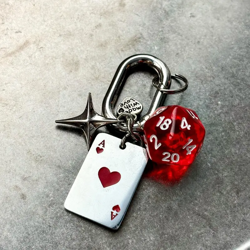 Dice & Poker Card Design Figure Keychain, Casual Trendy Keychain for Car Keys for Women & Men, Fashion Accessories for Daily Use,Christmas ,Thanksgiving , Gift