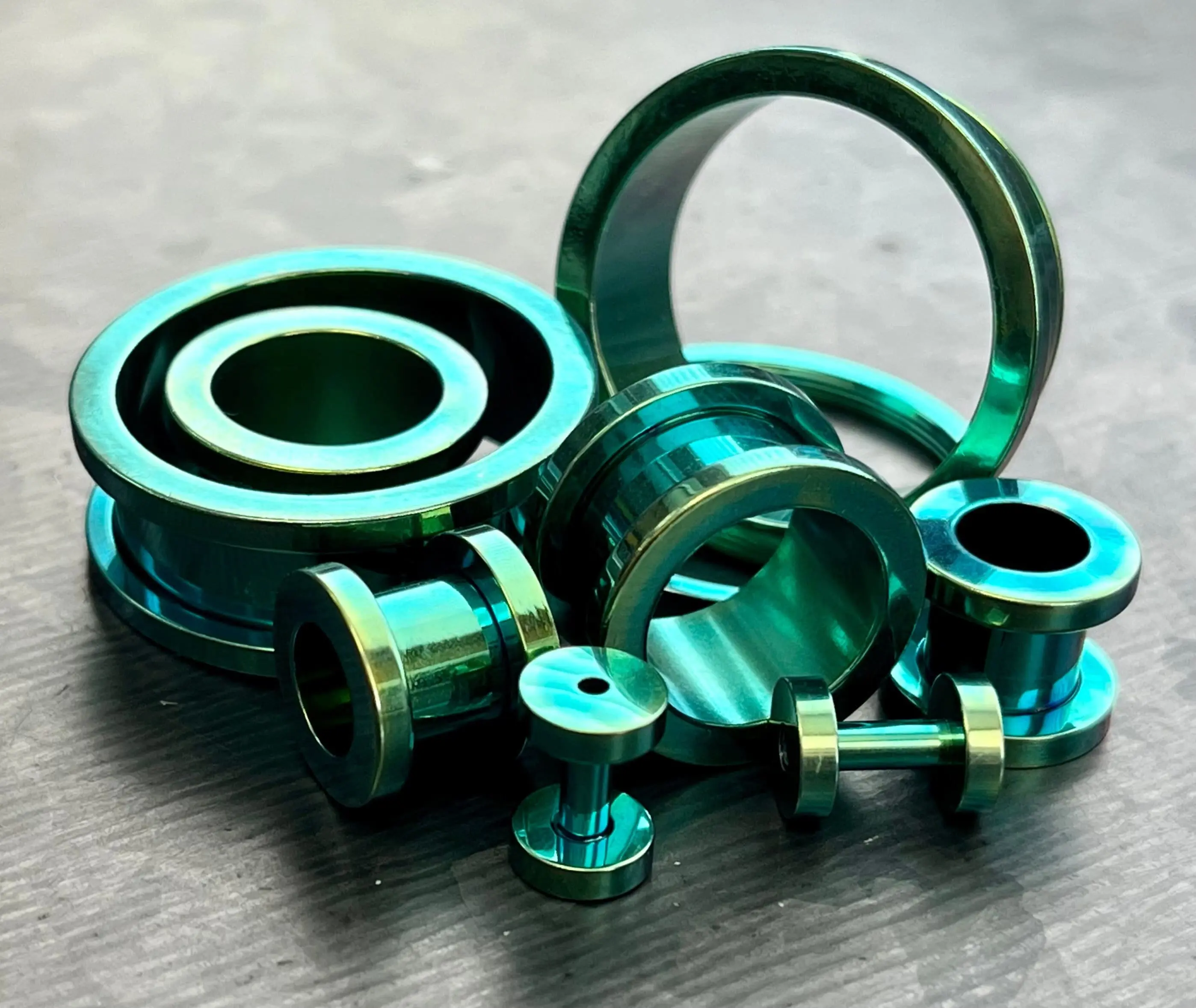 PAIR of Stunning Green PVD Plated 316L Steel Screw Fit Tunnels/Plugs - Gauges 14g (1.6mm) thru 1" (25mm)