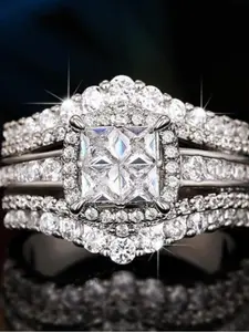 ✨ POV: This is the sign you’ve been waiting for to get your dream ring... STOP SCROLLING. Dazzling Multi-Row Diamond Halo Ring💍💎