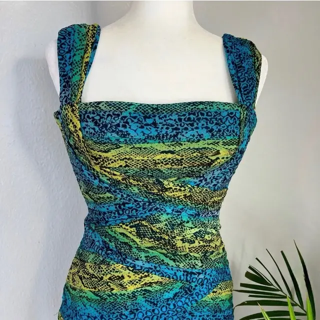 BCBGMAXAZRIA Bodycon dress