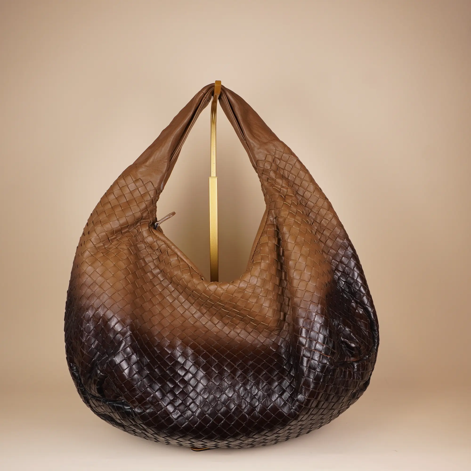 Pre-owned Bottega Intreacciato Leather Shoulder bags VENETA Ombre Intrecciato Leather Large Veneta Hobo