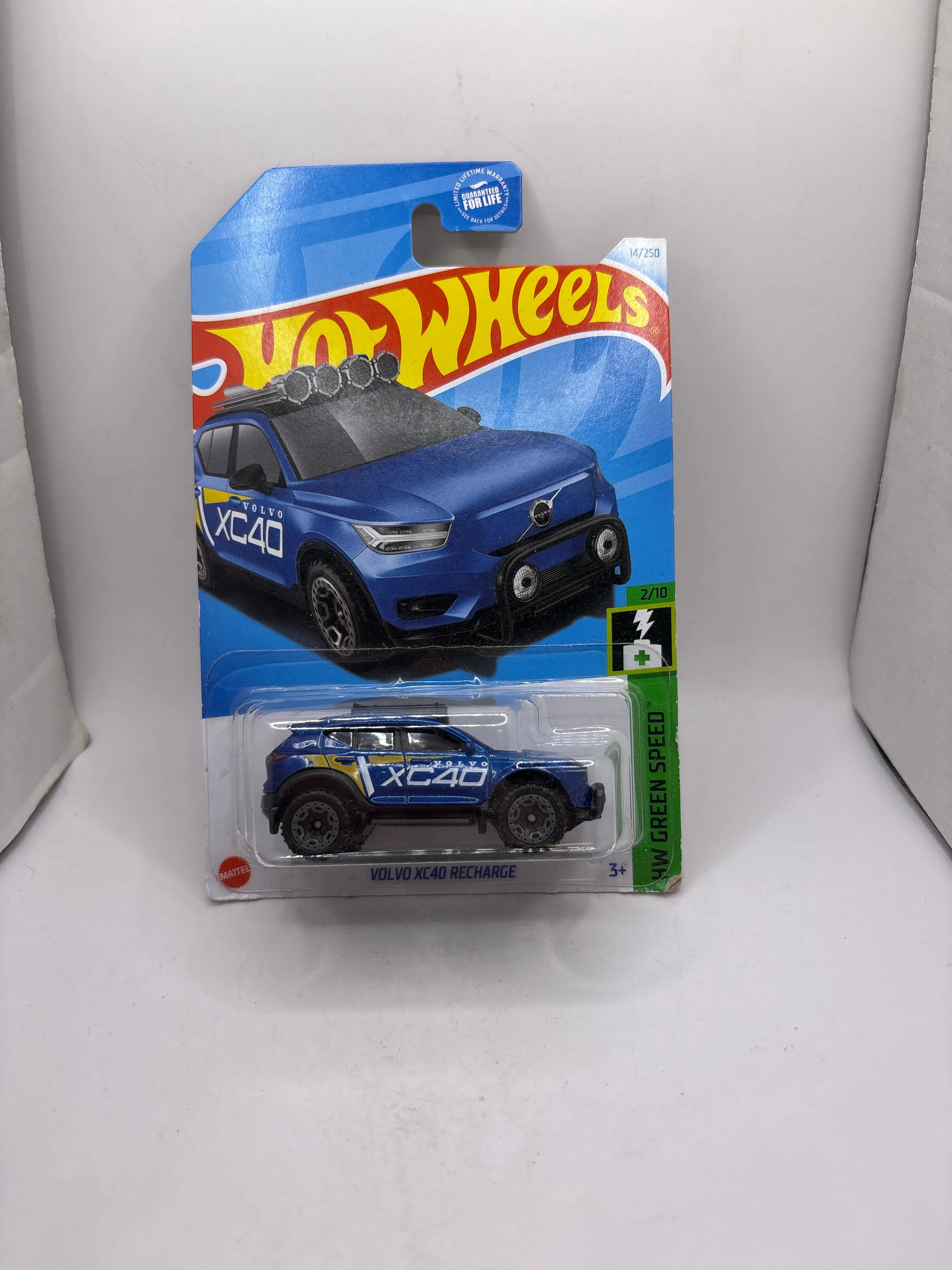 Hot Wheels Volvo XC40 Recharge Diecast blue