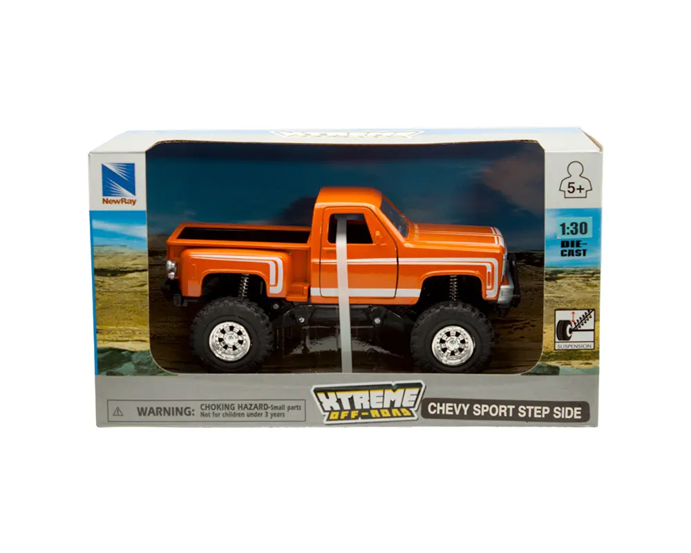New Ray 1:30 Scale Chevy Sport Step Side W/ Suspension