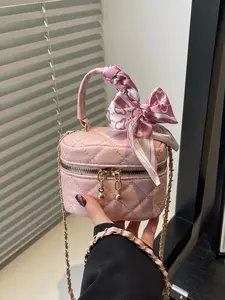 Women's Luxurious Rhombic Chain Bag, Silk Bow Mini Crossbody, Metal Dual Zipper, Gentle Style Box Bag, Versatile Handbag for Outdoors, Fashionable Unique Bags