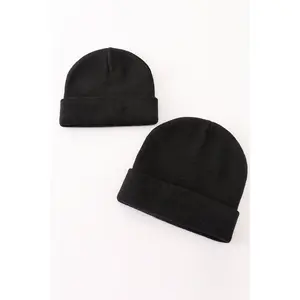 Black ribbed basic knit beanie hat