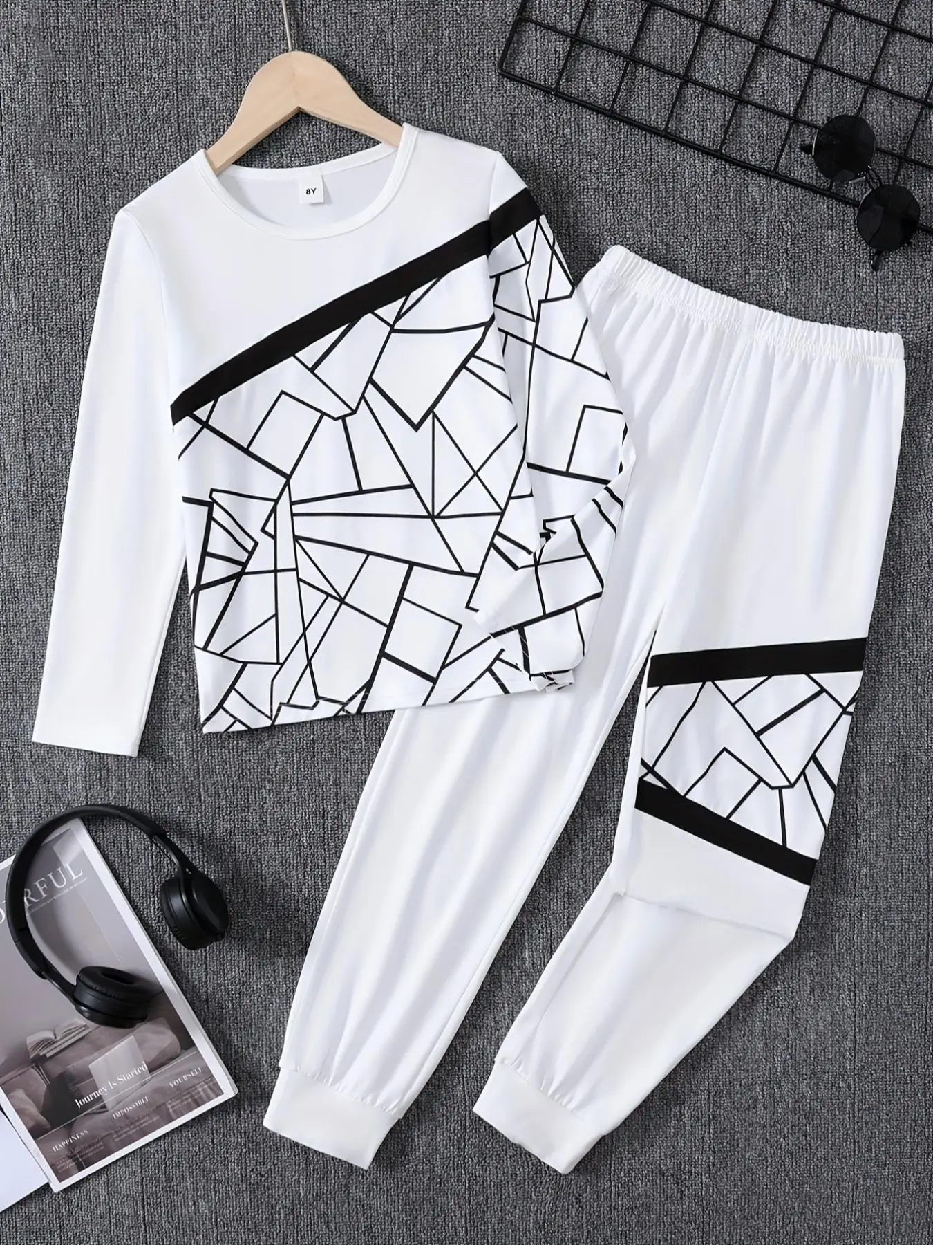 Boys' Two-Piece Geometric Print Outfit, Crew Neck Long Sleeve Top + Elastic Waist Sweatpants, Spring & Fall Casual Wear
