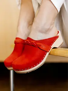 Red Clog Mules for Men / Braided Strap / Nubuck Leather / Brussels