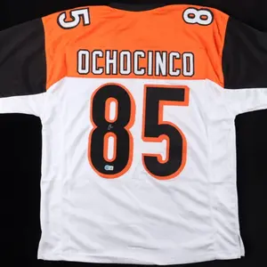 Hand-Signed Custom Jersey Chad ”Ocho Cinco” Johnson XL