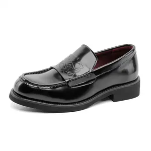 Men's Loafers Slip-On Retro Embossed Commuter Casual Shoes Trendy British Style Couple Shoes 5106 for men daily walk Pin Heels Black Footwear