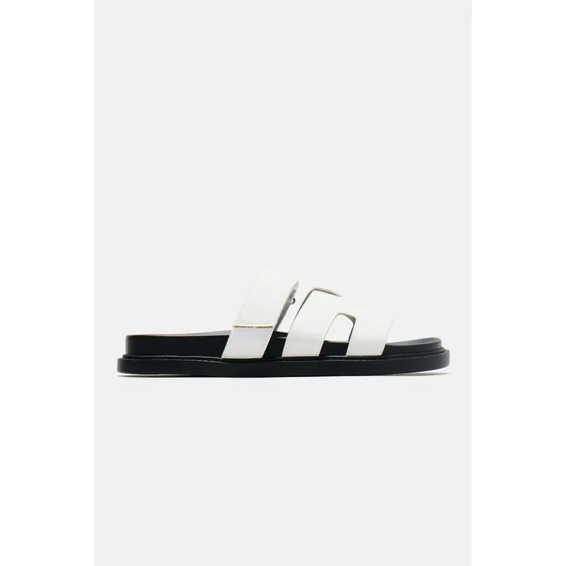 Agnes Flat Sandals - White