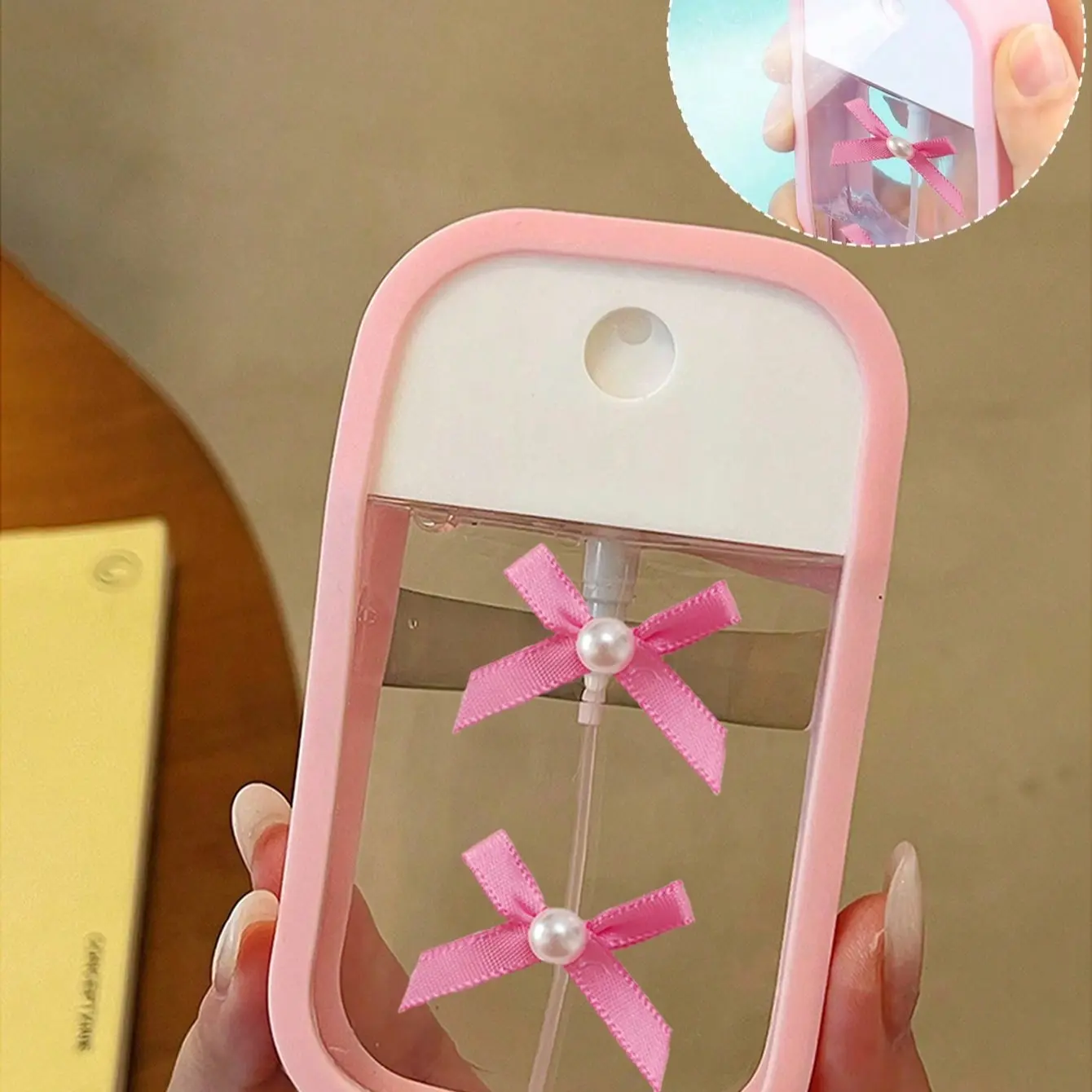 45ML Butterfly-Shaped Refillable Portable Spray Bottle with Hook, Ideal for Perfume, Hand Sanitizer & Cosmetics, Travel Must-Have with Protective Case