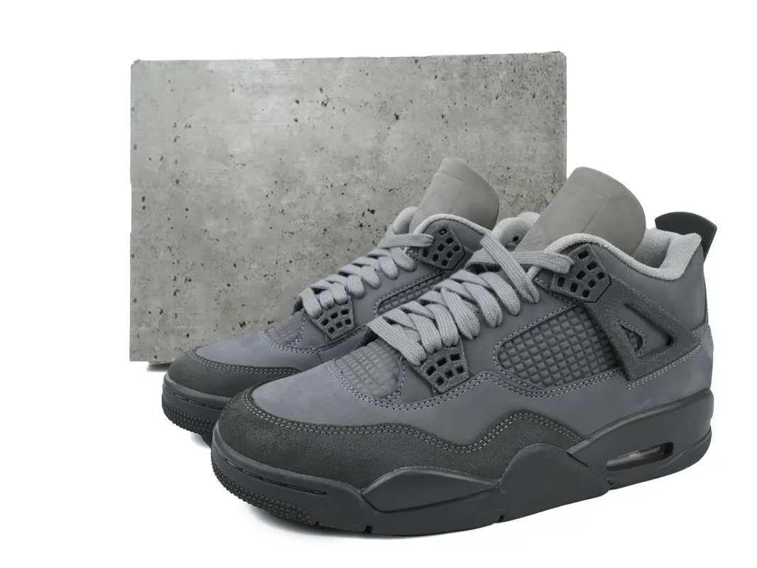 Dark Gray Suede Mesh Mid Top Basketball Sneakers Cushioned Athletic Trainers Unisex Streetwear Casual Sports Shoes