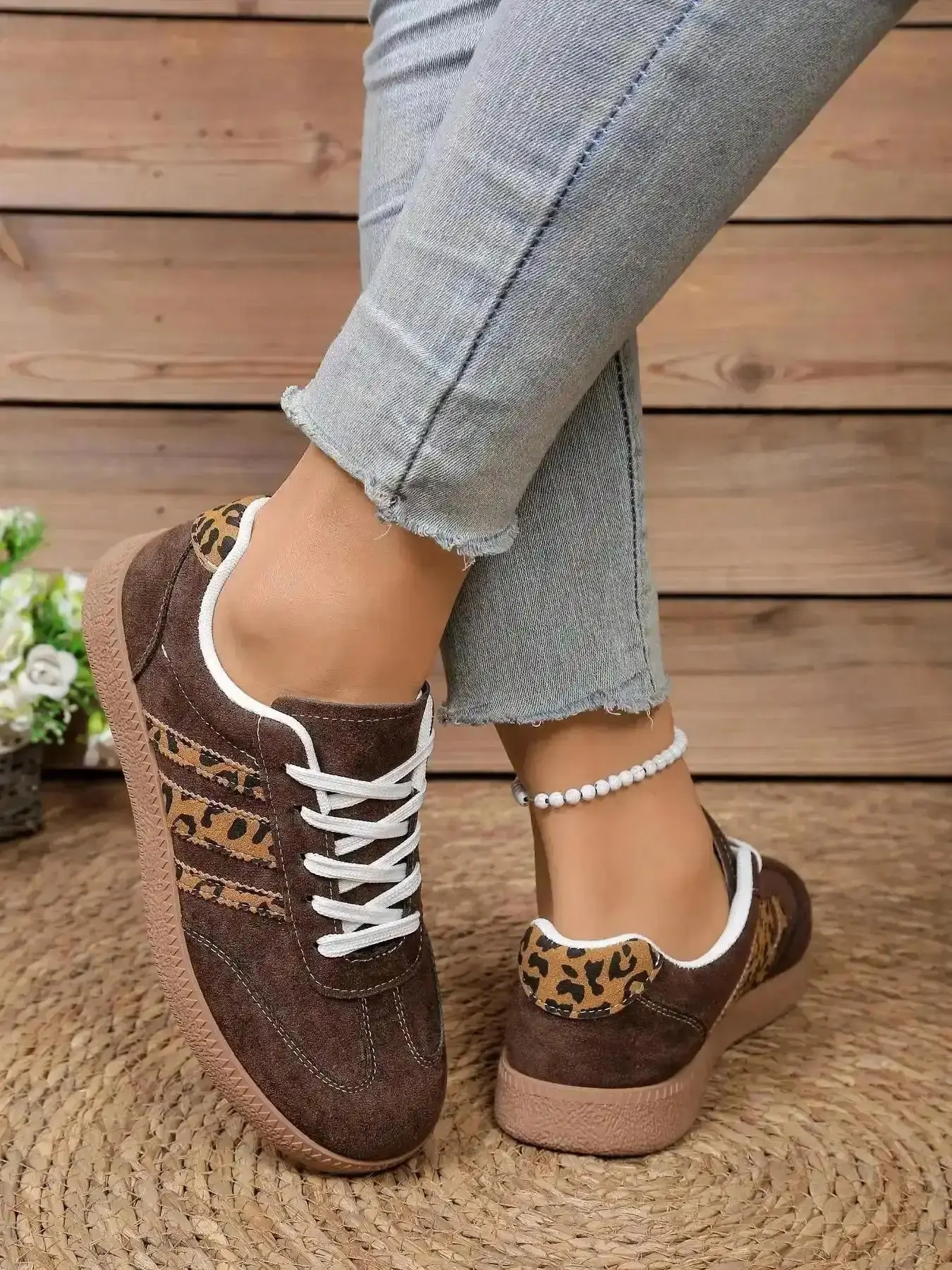 Women's Leopard Print Casual Skate Shoes Thick Sole Flat Leather Design Comfortable Lightweight Multi-Functional Practical Padded Summer Durable Travel Training Foldable Round Toe Slip On Soft Fashionable trendy smart