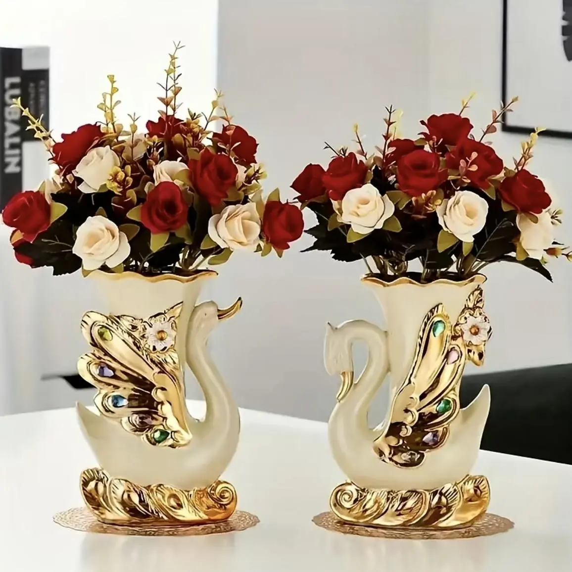 Set of 2 modern ceramic vases; European-style light luxury ceramic swan vase ornament; modern-style ceramic vase; light luxury court-style design; symbolizes unwavering love; crafted decorative piece.