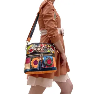 New Retro Color Block Genuine Leather Women's Bag Single-Shoulder Slanted Flower Fashion Design Elegant & Fashionable Unique Gift Option Organiser