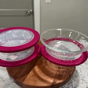 Juego de 4 platos de pasta con tapadera. Capacidad de 22oz