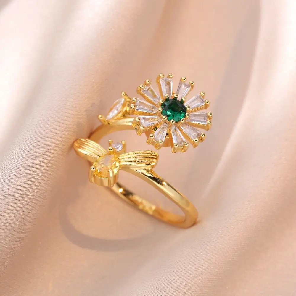 J0231 Yellow Diamond Ring