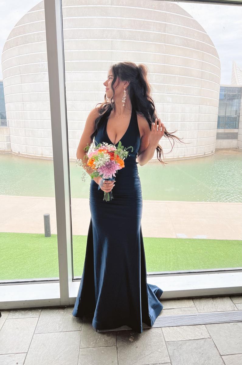 Item: #2 Dark Brown, 22 inch