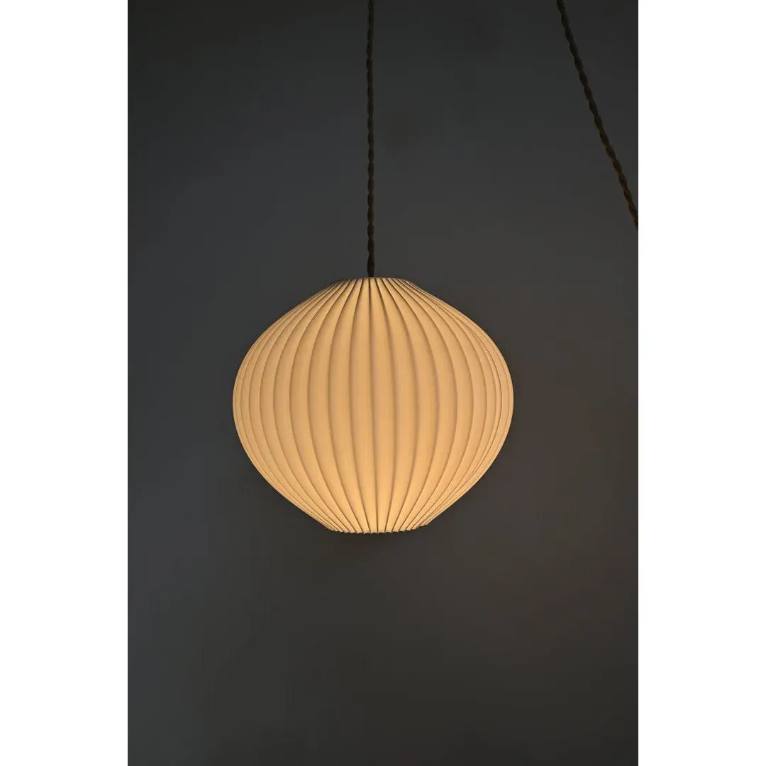 Kumo Globe Pendant Lamp