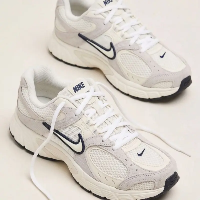 Nike V5 RNR Suede Summit White Women's Fashion Shoes New